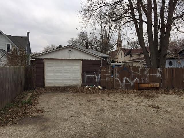 2nd image of 503 S Monroe St