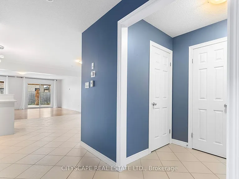 1831 Reilly Walk — Photo 7