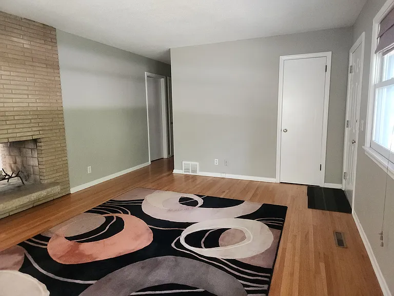 2501 Ford Rd — Photo 5