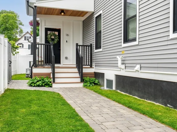 16 Walker St #16, Medford, MA 02155