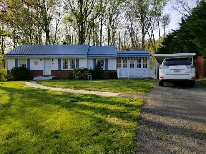 1st image of 718 Druid Ln
