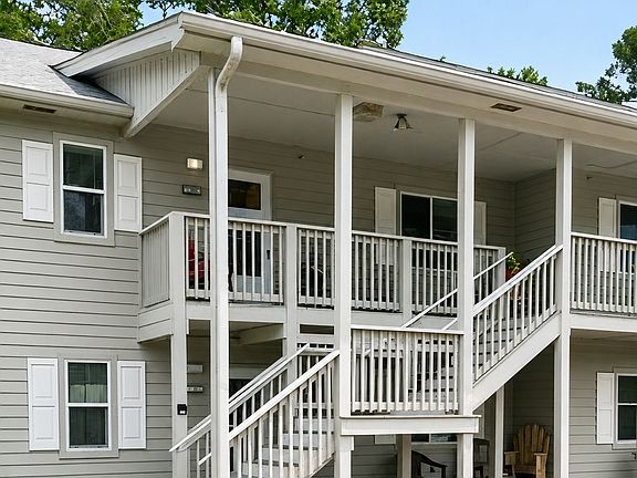 2nd image of 1280 White Tree Ln #B