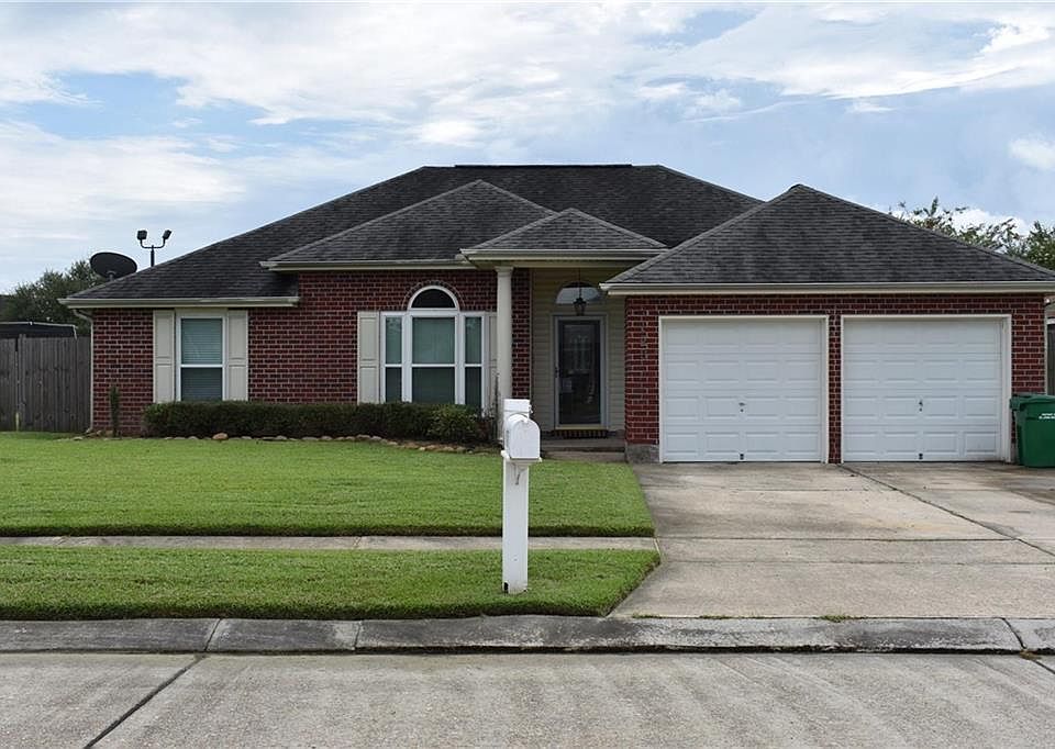 1st image of 123 Tammy Dr
