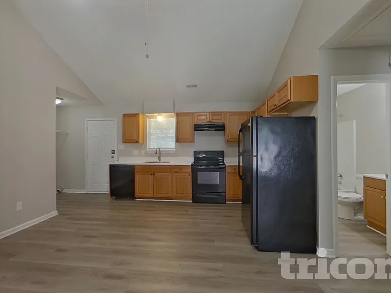 212 Cottonwood Park Dr — Photo 5