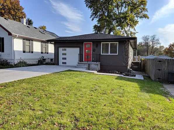 6841 Marcy St, Omaha, NE 68106