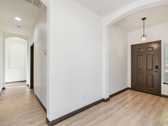 5th image of 10235 Lucente Way