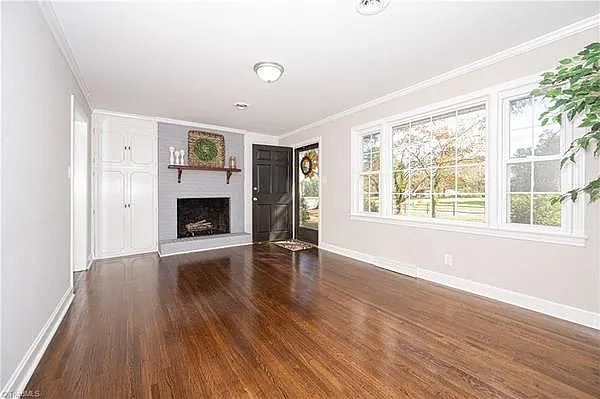 9092 Lasater Rd — Photo 14