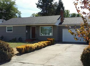1217 Mount Pitt Ave, Medford, OR 97501