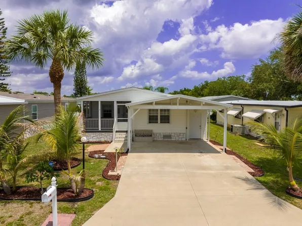 971 Laurel Cir, Barefoot Bay, FL 32976
