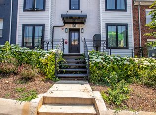 1011 18th St NE #5, Washington, DC 20002