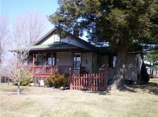 305 Petersburg Rd, Enon Valley, PA 16120