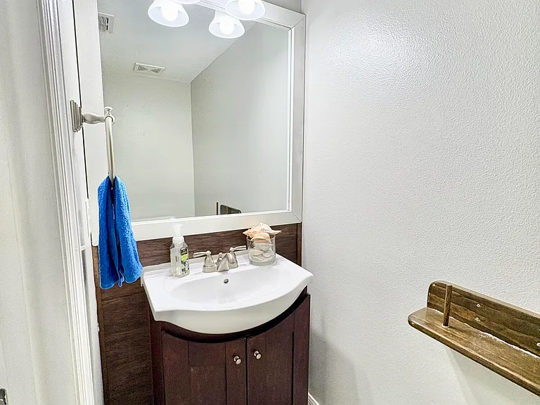 2015 Canopy Dr — Photo 17