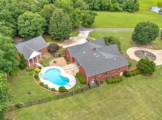 1519 N Starr Dr, Fayetteville, AR 72701