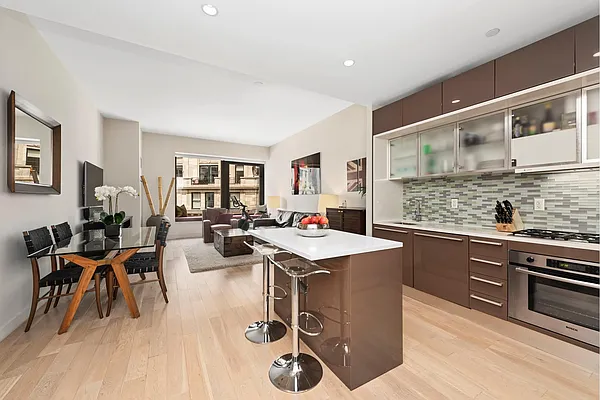 Sold by Douglas Elliman | media 21