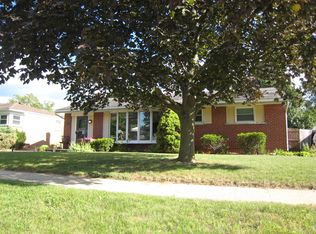 35861 Orangelawn St, Livonia, MI 48150