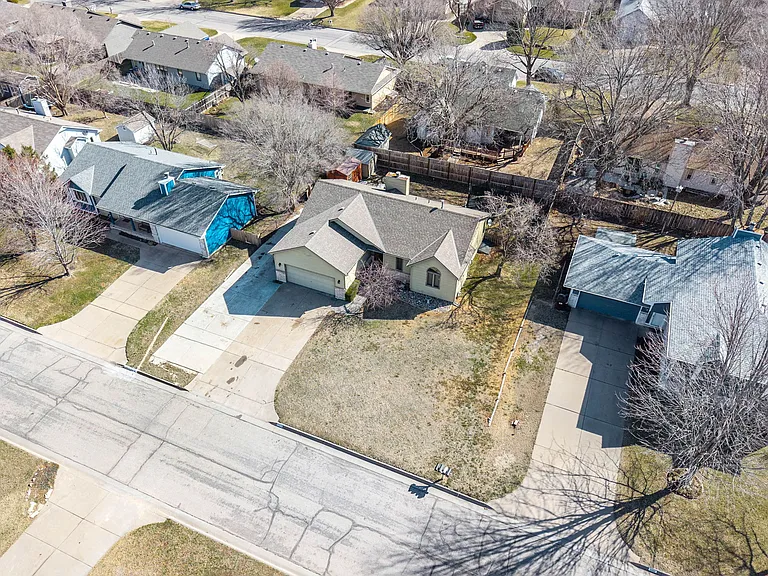 1814 N Redbarn Ln — Photo 18