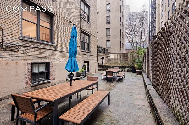 Sold by Compass | media 3