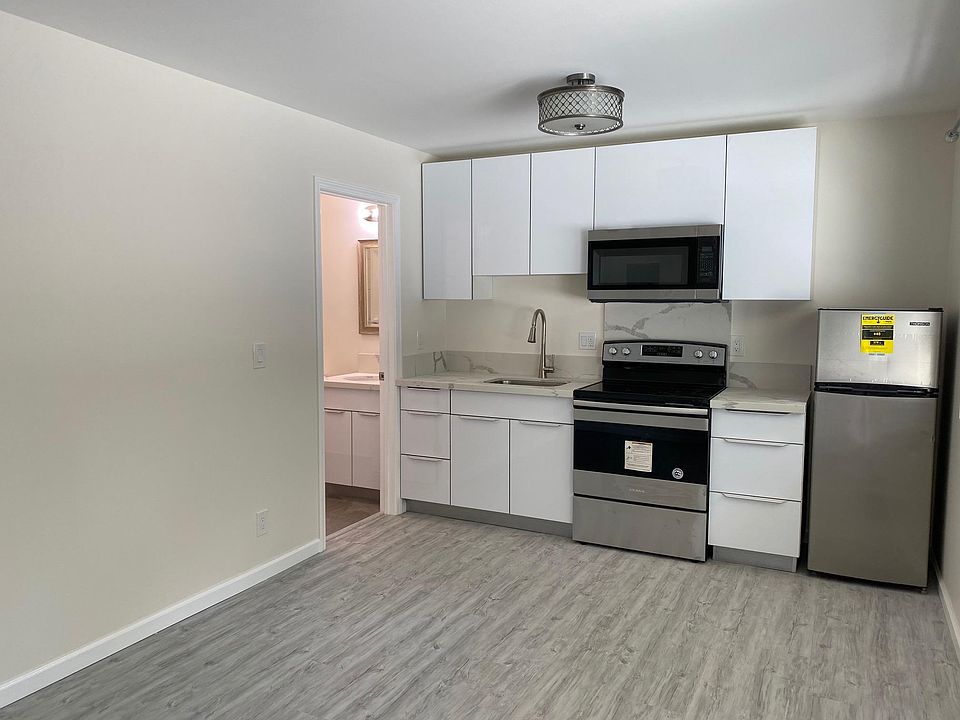2nd image of 1206 Laukahi St #B