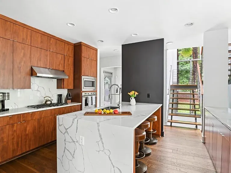 1960 Tall Tree Dr NE — Photo 16