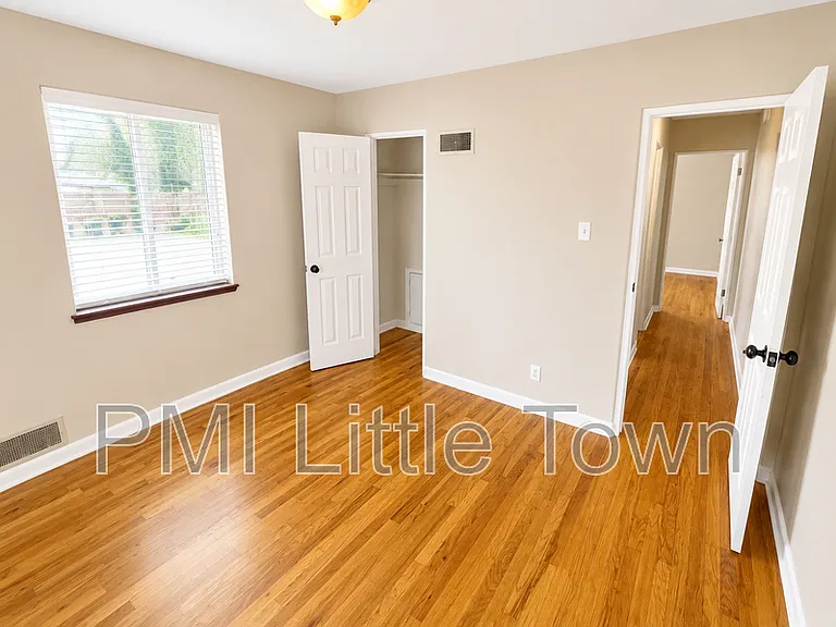 3622 Hudson St — Photo 5