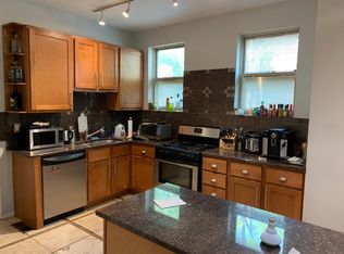 2924 N Racine Ave, Chicago, IL 60657