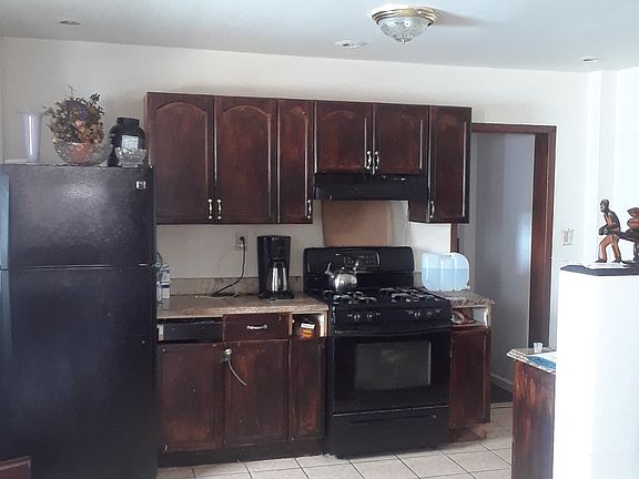 3rd image of 1611 E 91st St #1
