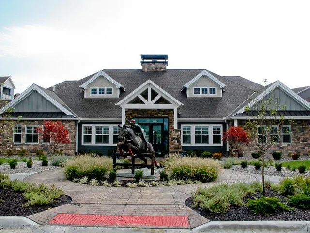 Steeplechase Apartments — Photo 38