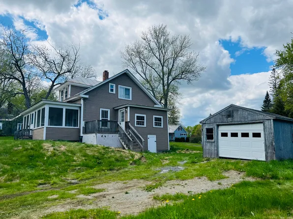 2 Merriman Street, Madison, ME 04950