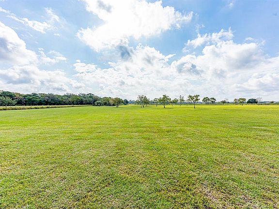 5th image of 5049 County Road 208