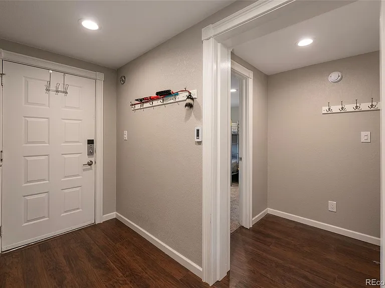 195 Village Dr #6-22 — Photo 16