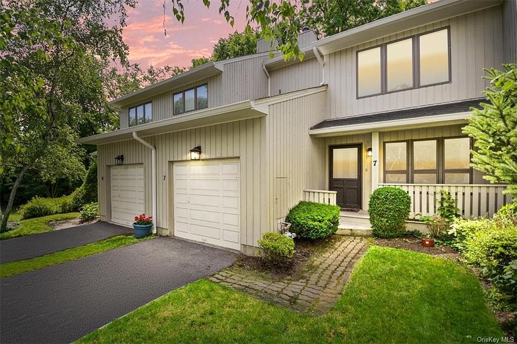 7 Tulip Tree Lane, Mamaroneck, NY 10543 Zillow