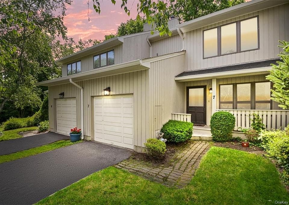 7 Tulip Tree Lane, Mamaroneck, NY 10543 Zillow