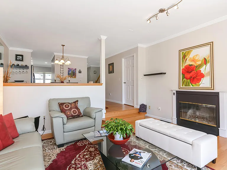 109 Salem St #205 — Photo 10