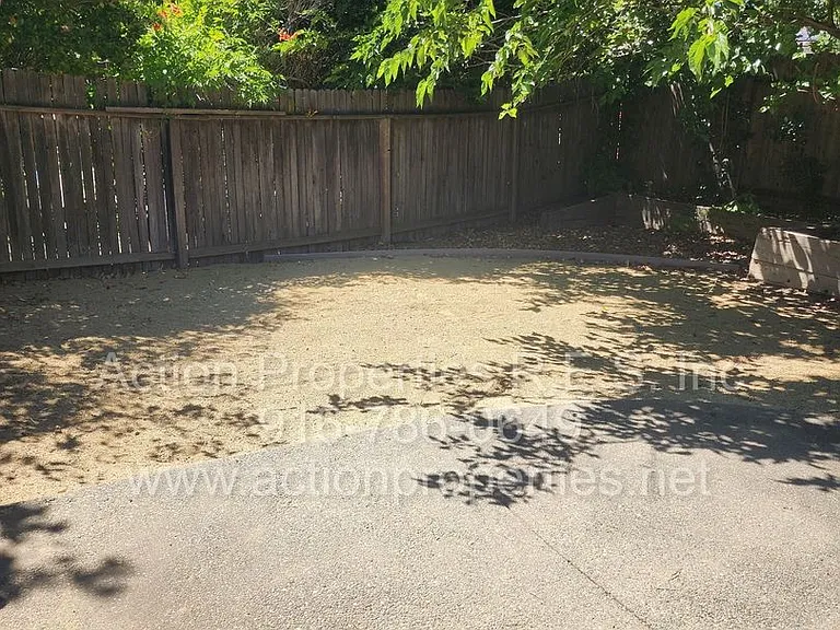 1057 Shenencock Way — Photo 25