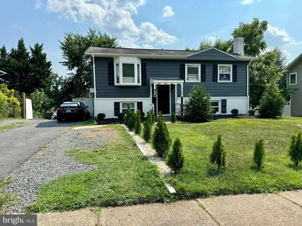 709 W Church Rd, Sterling, VA 20164