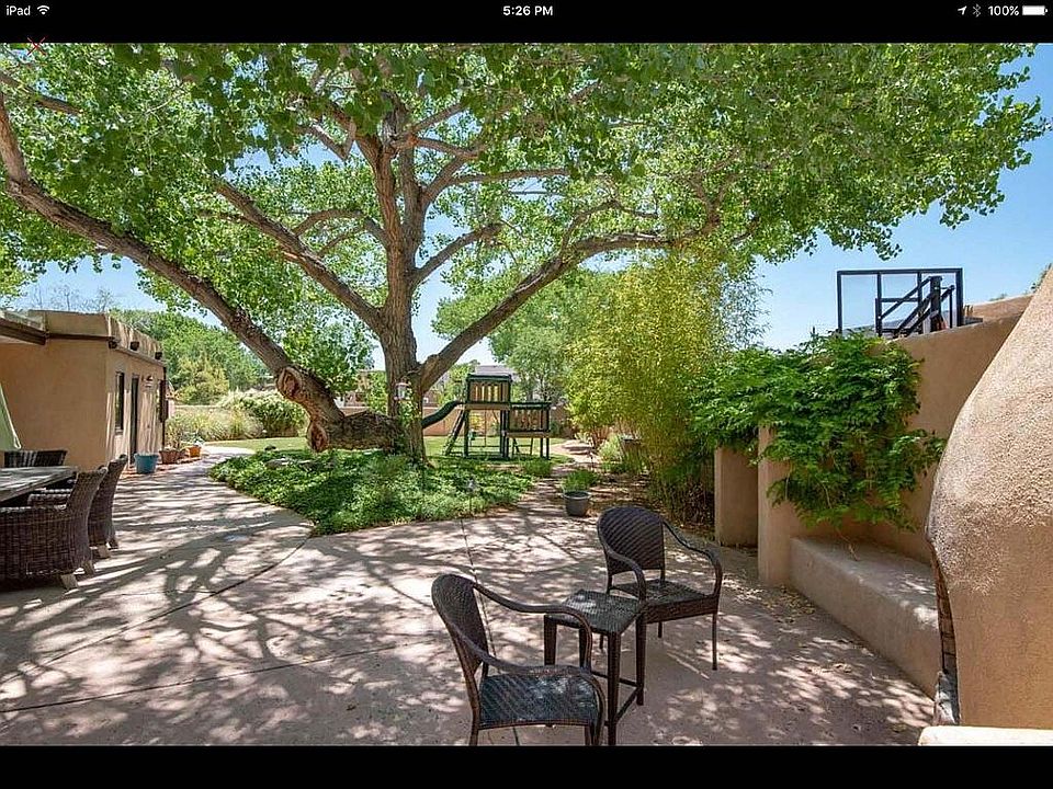 2nd image of 2309 Calle De Sancho NW