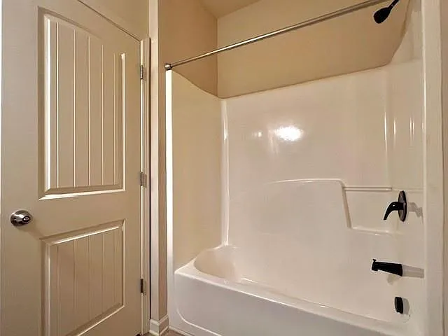 314 Reynoldston Way — Photo 11