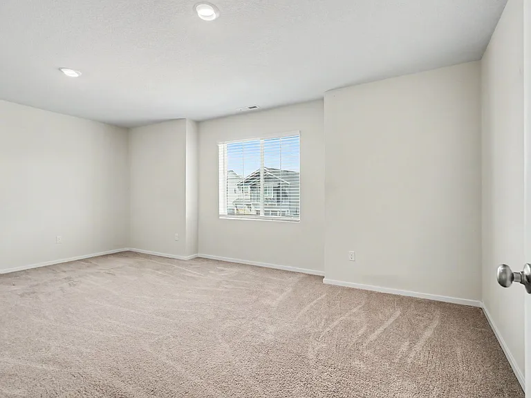 4748 Astronaut Ave NE — Photo 34