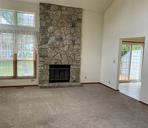   Livingroom & Sunroom