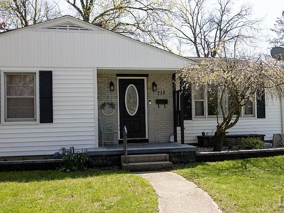 2nd image of 715 Alexander Dr