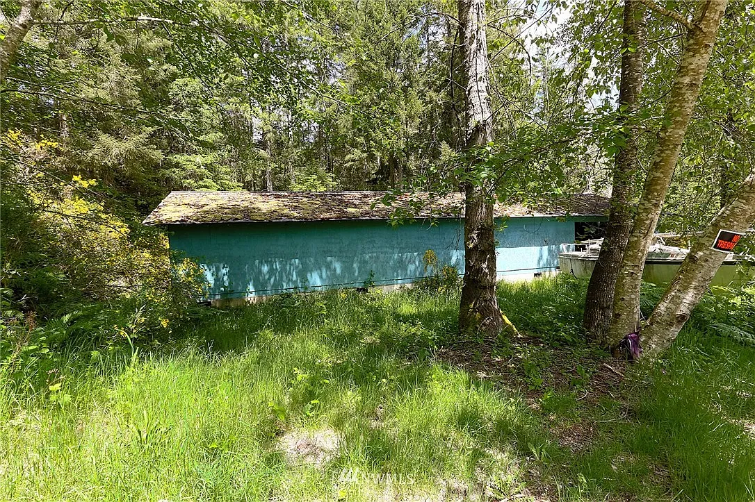 50 NE Schooner Loop Court photo 1