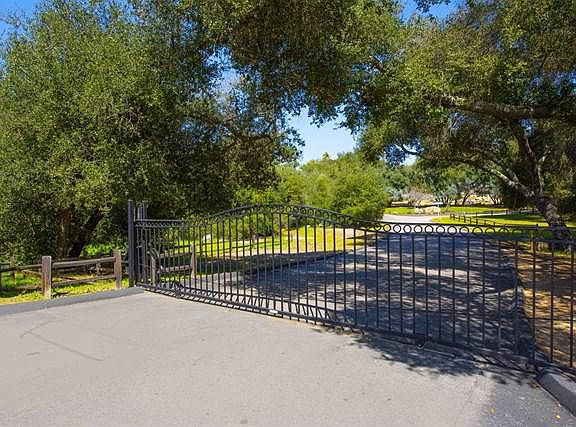5th image of 16604 Shady Oaks Dr