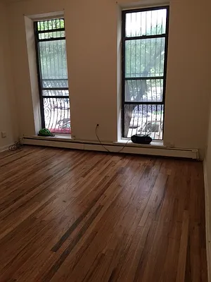 Rented by Alexander Bilu, LREB | media 18