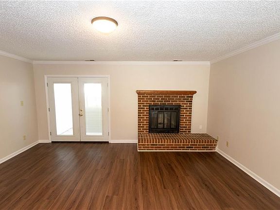 3rd image of 5258 Settlers Park Dr