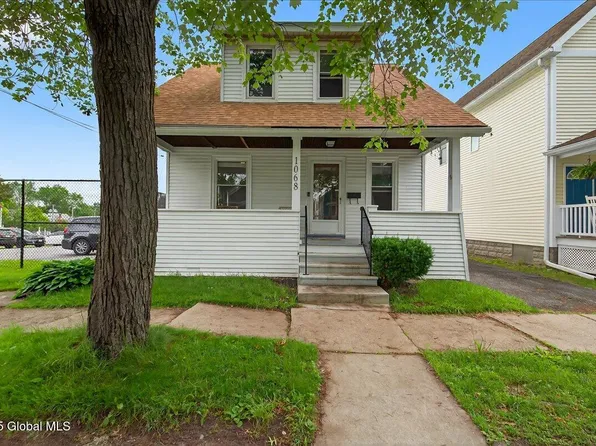 1068 Garner Avenue, Schenectady, NY 12309