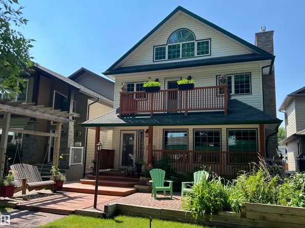 11126 52nd St NW, Edmonton, AB T5W 3H7