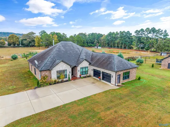 3149 Old Railroad Bed Rd, Harvest, AL 35749