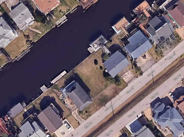 290 Ling St, Hitchcock, TX 77563