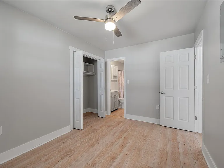 2133 Pierpont Ave #B — Photo 13