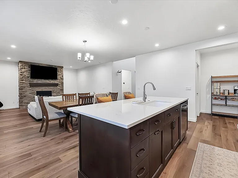 14588 Cooper Sunrise Dr — Photo 10